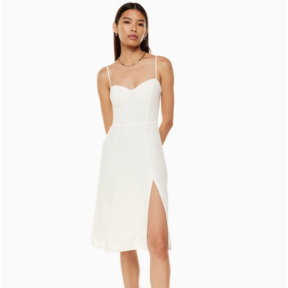 Sunday Best
Viola Midi Dress